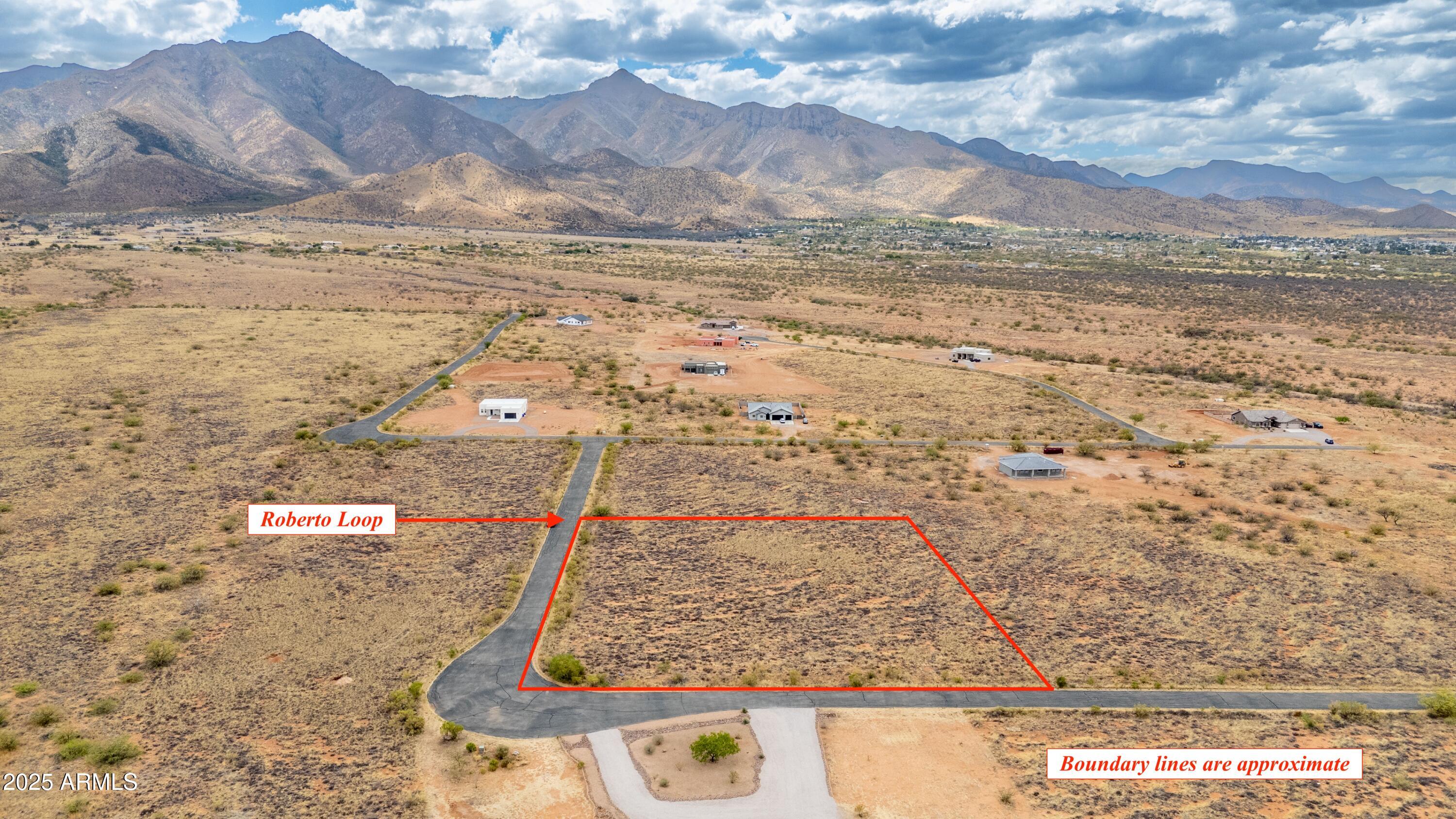 Lot 9 Roberto Loop -- 9