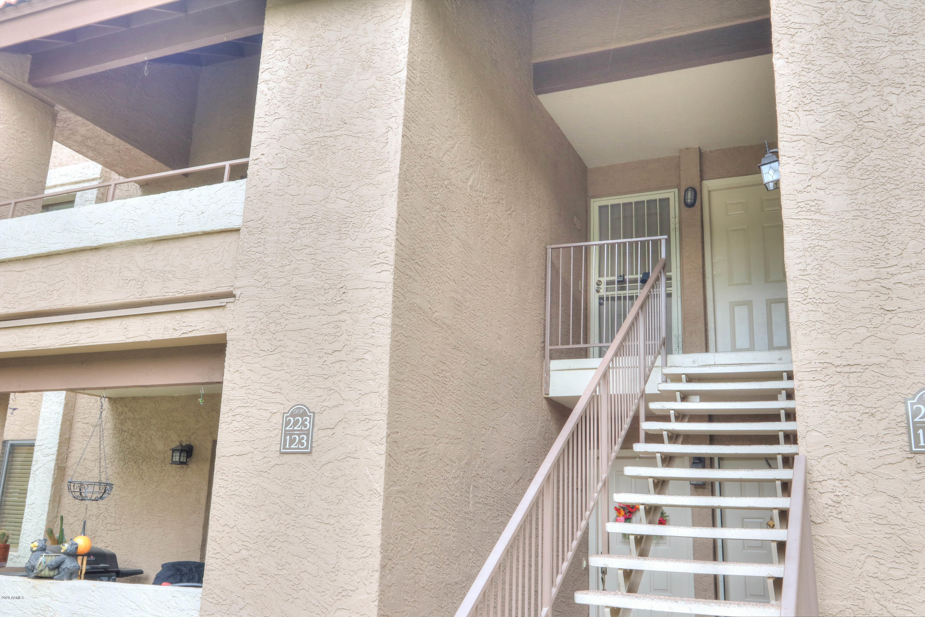 2146 W Isabella Avenue 223