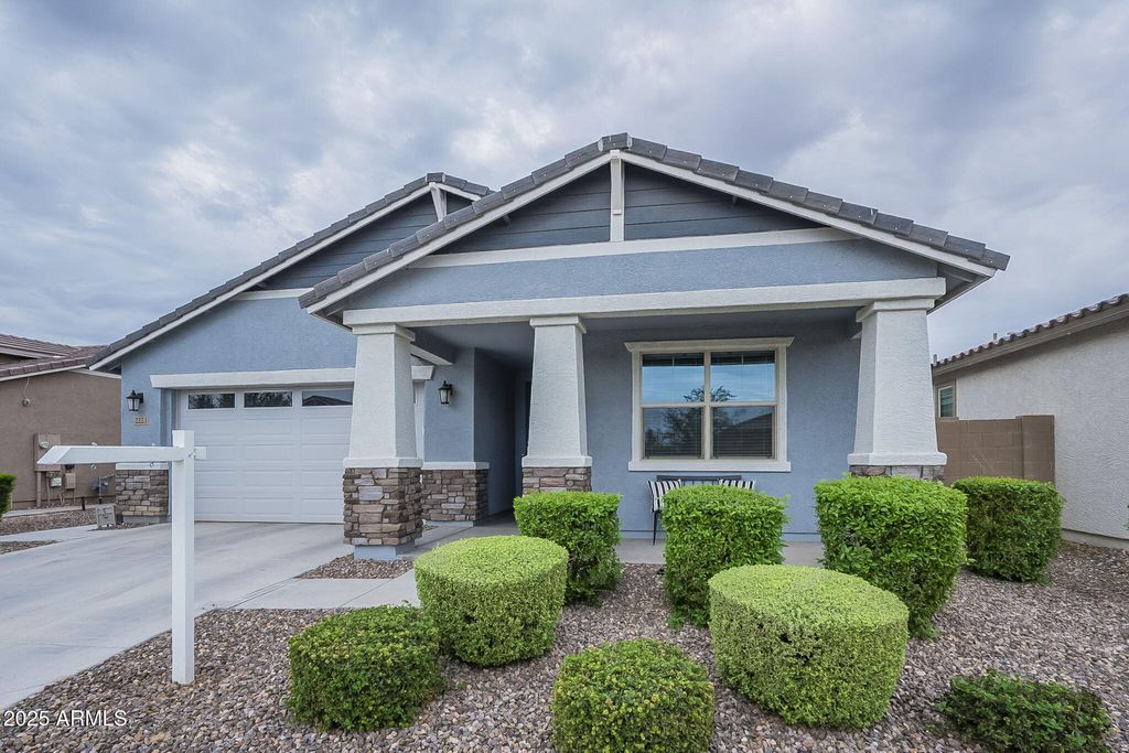 Photo of 2223 E Citadel Drive, Gilbert, AZ 85298 (MLS # 6919264)