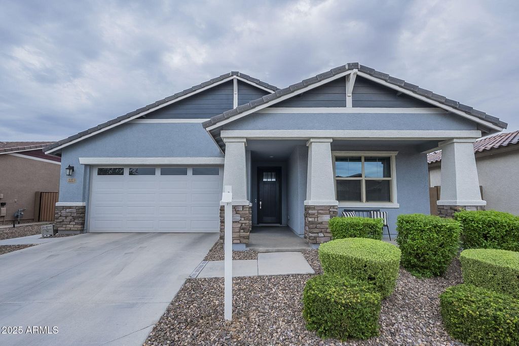 Photo of 2223 E Citadel Drive, Gilbert, AZ 85298 (MLS # 6919264)
