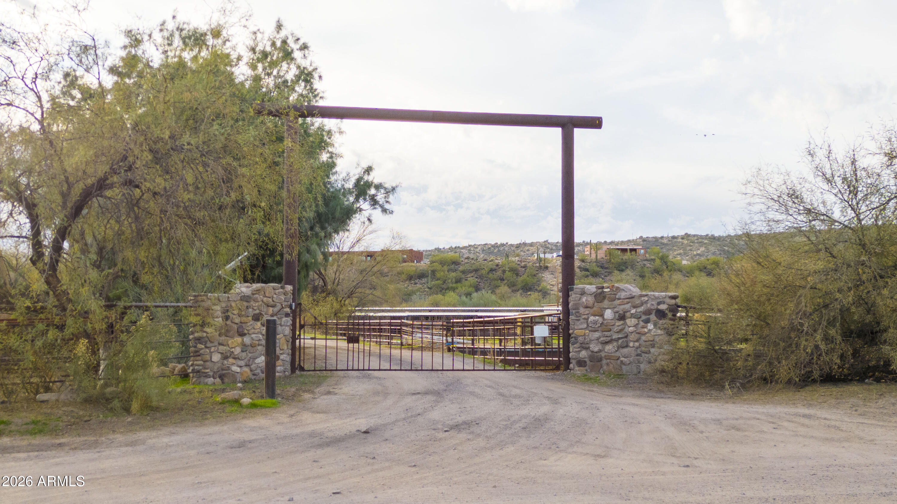 002 S Everett Bowman Roads -