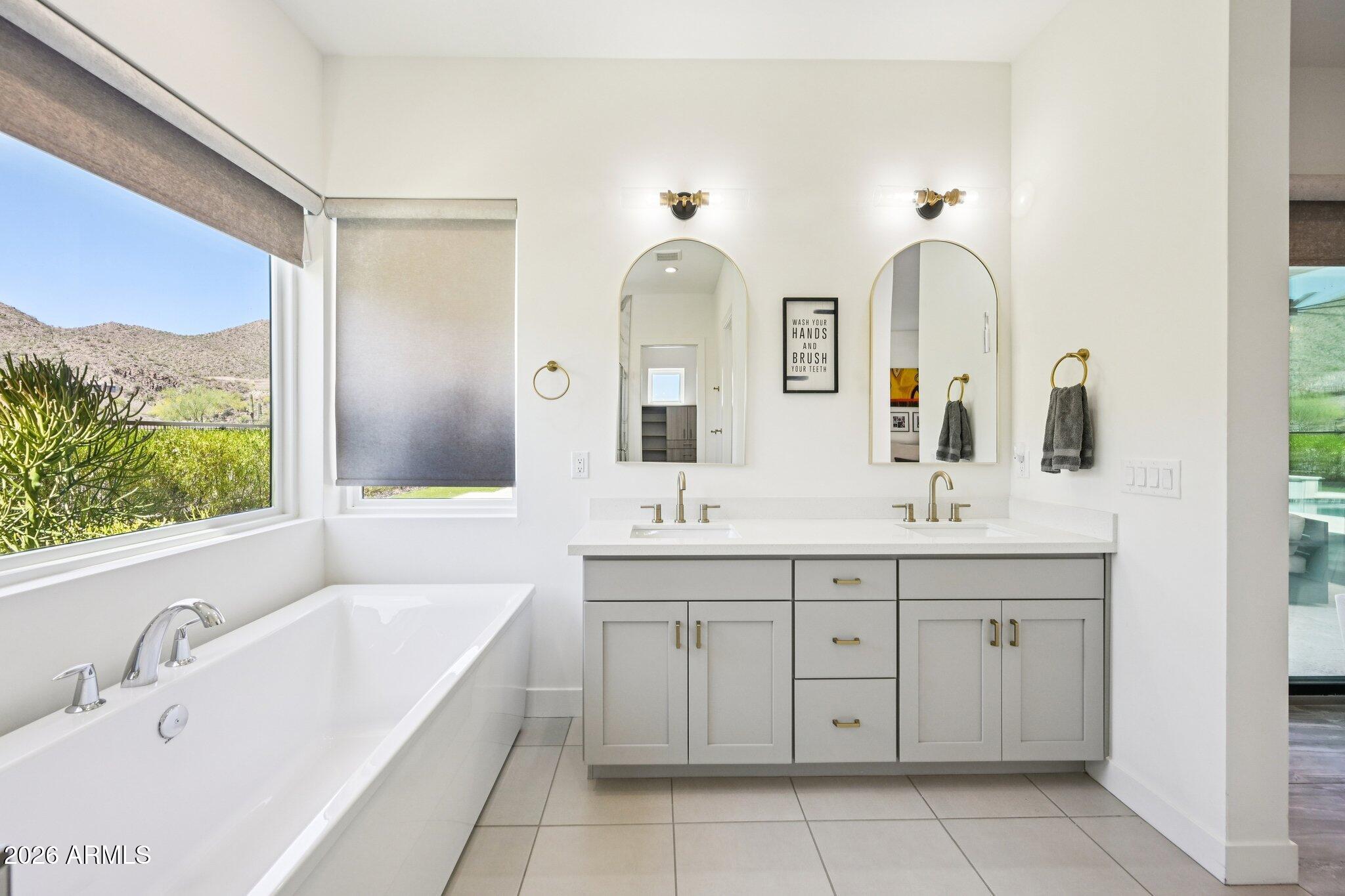 ADERO CANYON PARCEL 5 REPLAT - Residential