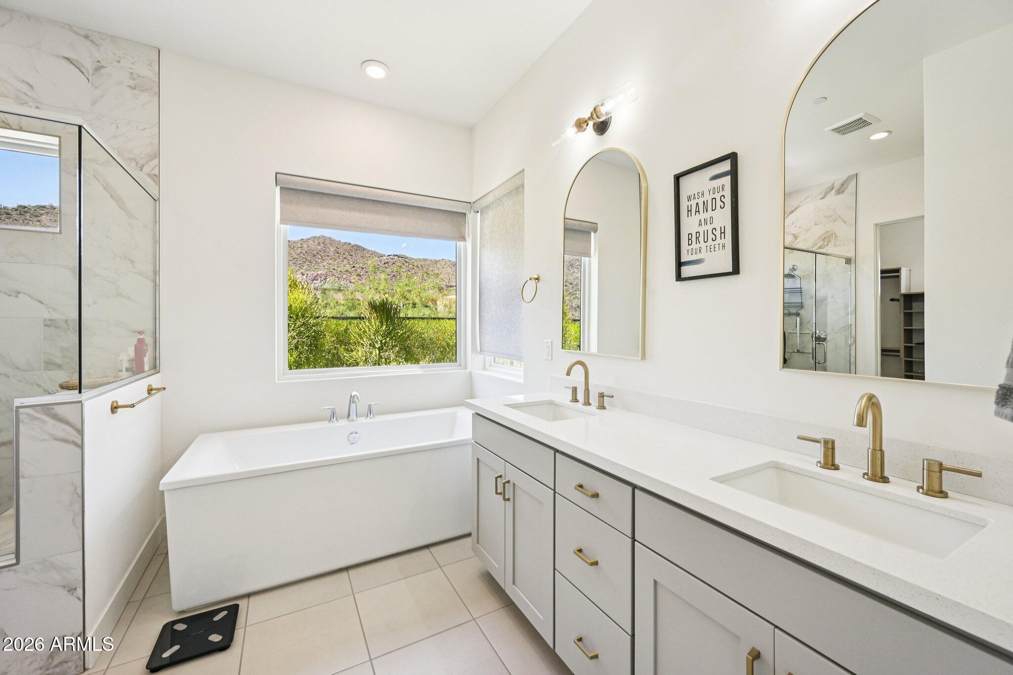 ADERO CANYON PARCEL 5 REPLAT - Residential