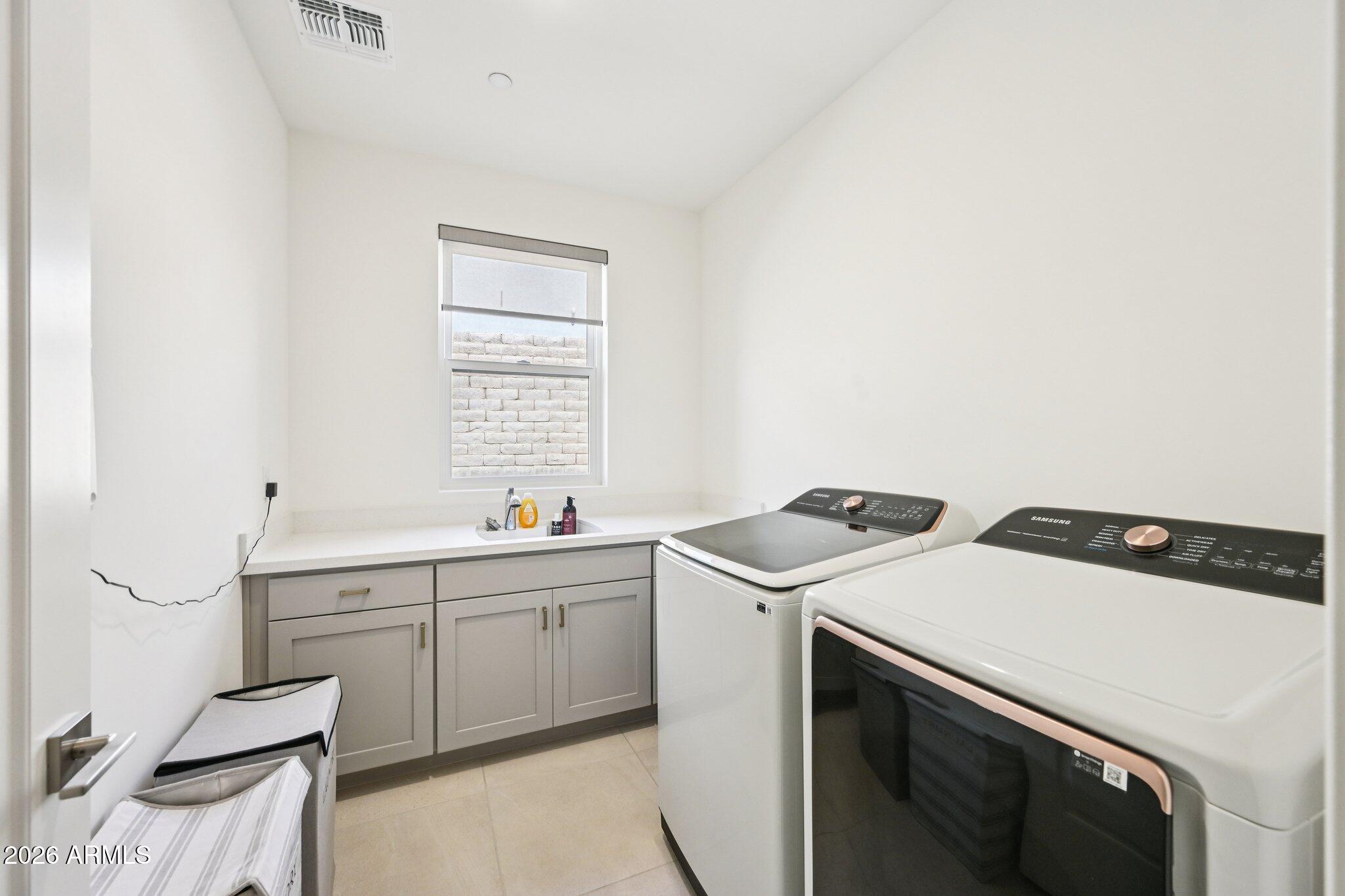 ADERO CANYON PARCEL 5 REPLAT - Residential