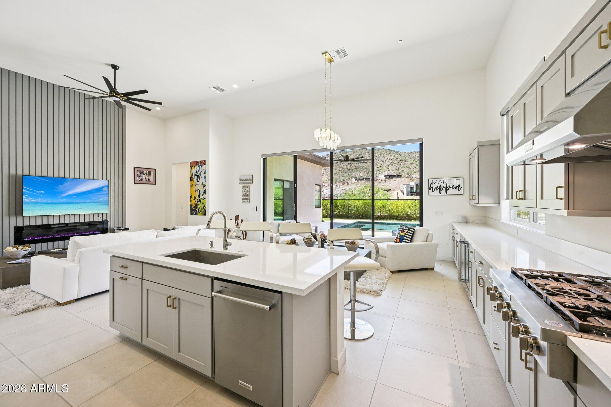 ADERO CANYON PARCEL 5 REPLAT - Residential