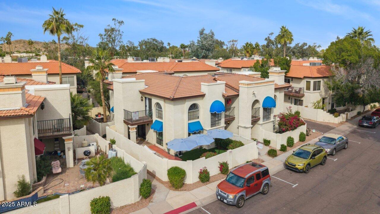 5002 E SIESTA Drive 2