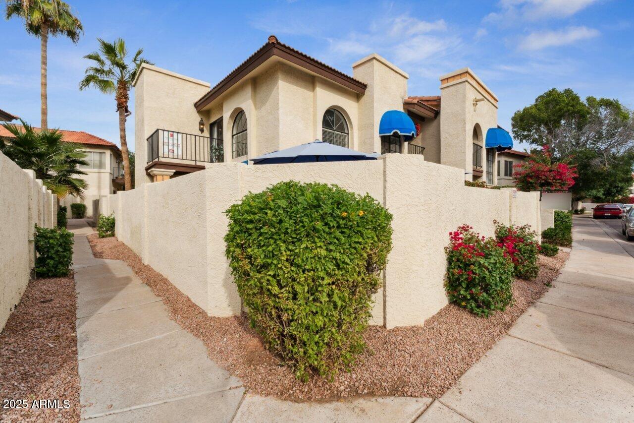 5002 E SIESTA Drive 2