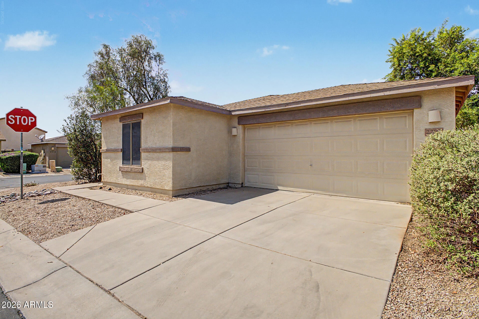 2282 E MEADOW CHASE Drive