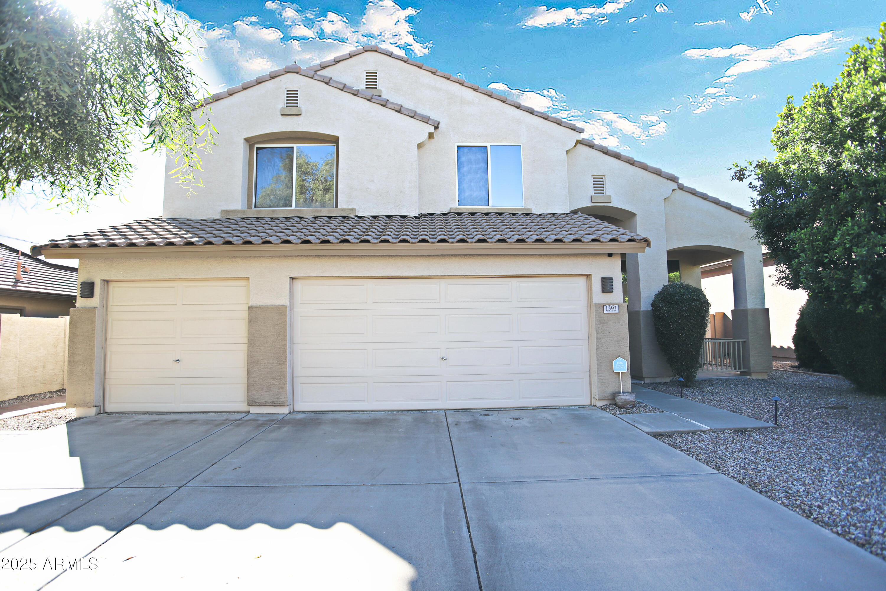 1393 W WINCHESTER Way