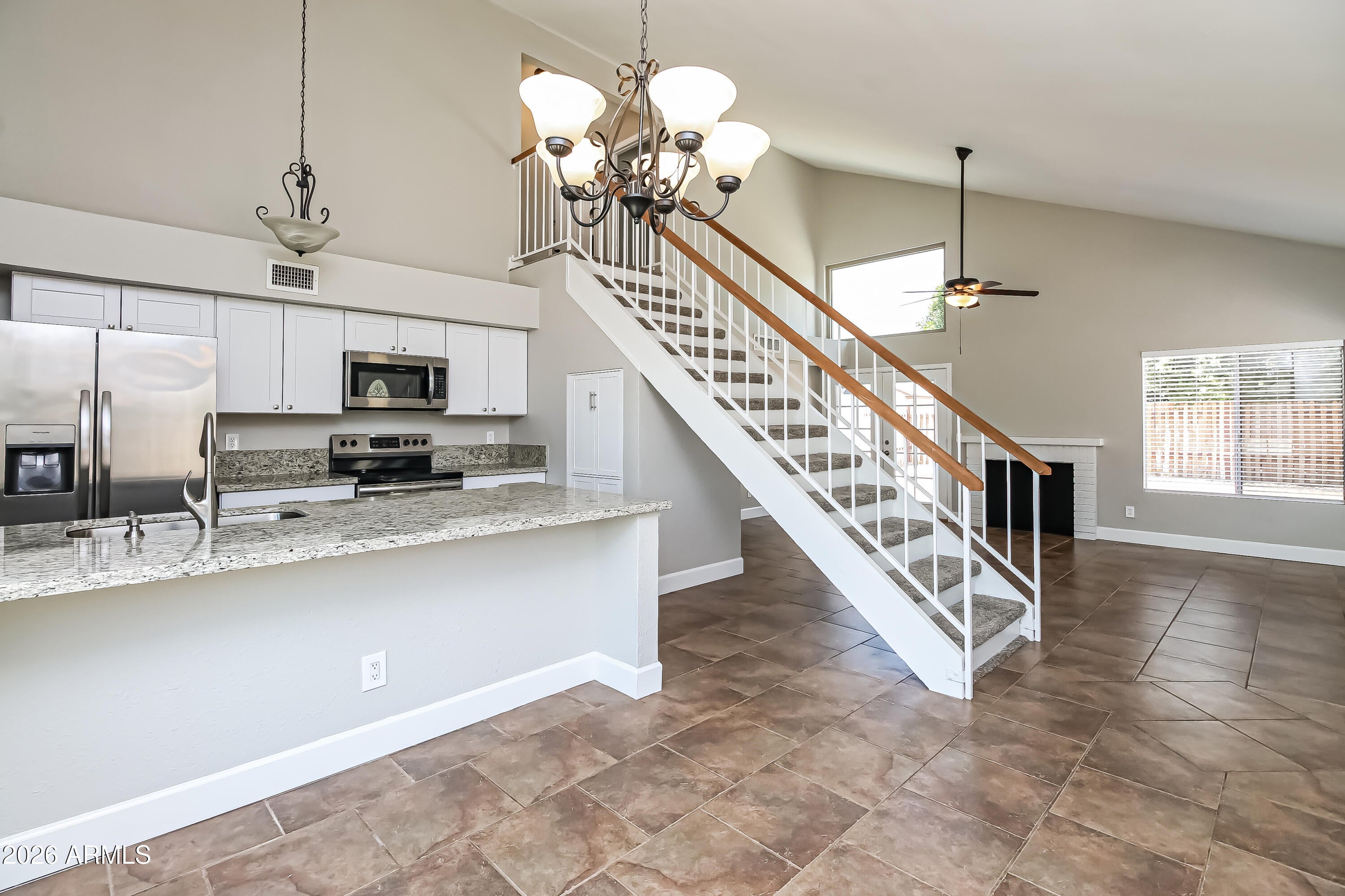 854 E MANOR Drive
