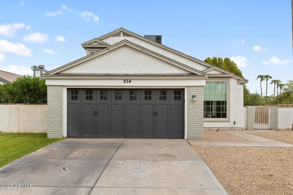 Photo of 854 E Manor Drive, Chandler, AZ 85225 (MLS # 7079486)