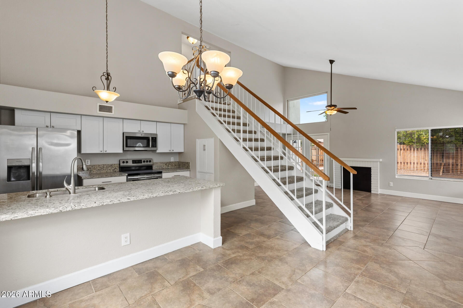 854 E MANOR Drive