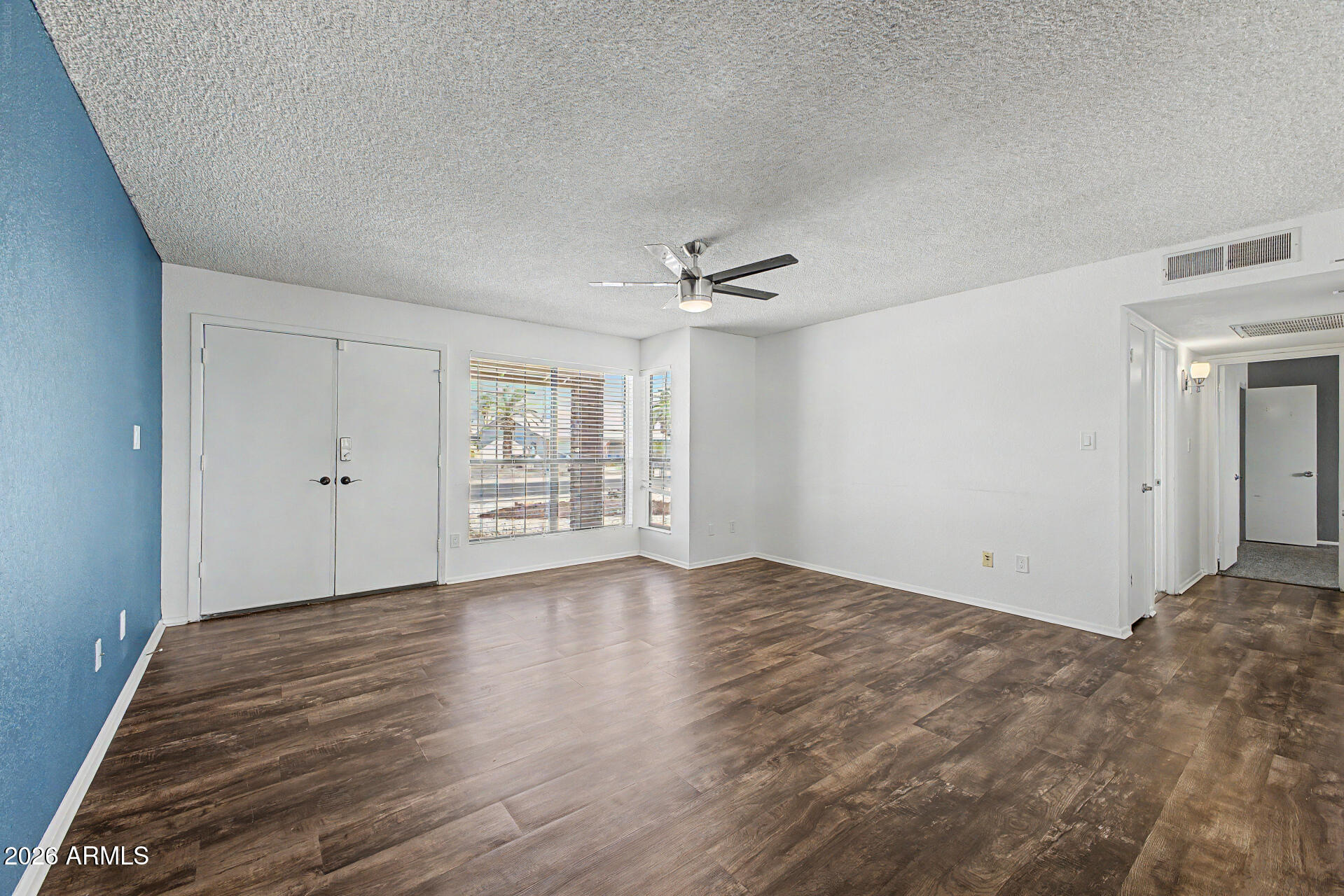 10433 W LAURIE Lane