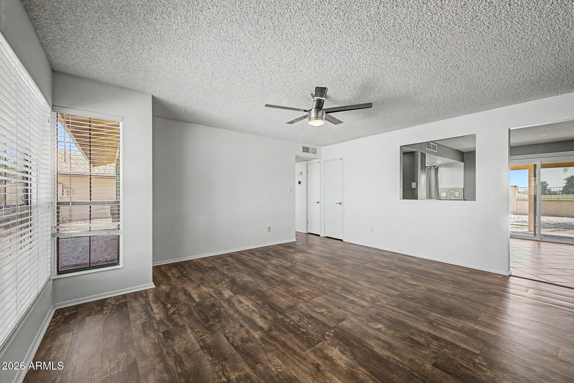10433 W LAURIE Lane