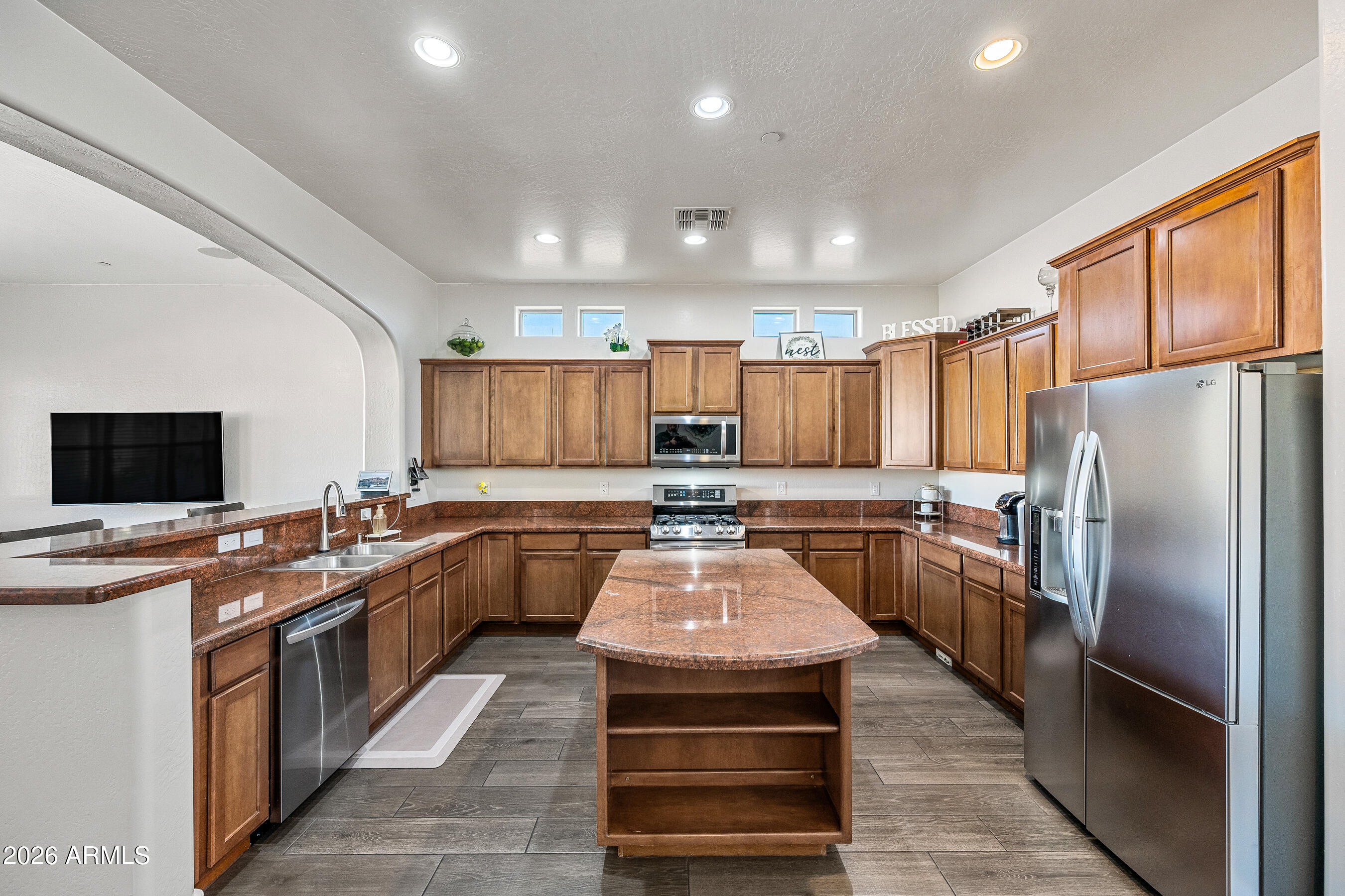 16824 W JEFFERSON Street