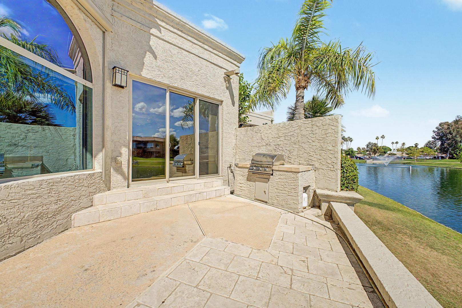 8407 E Del Camino Drive