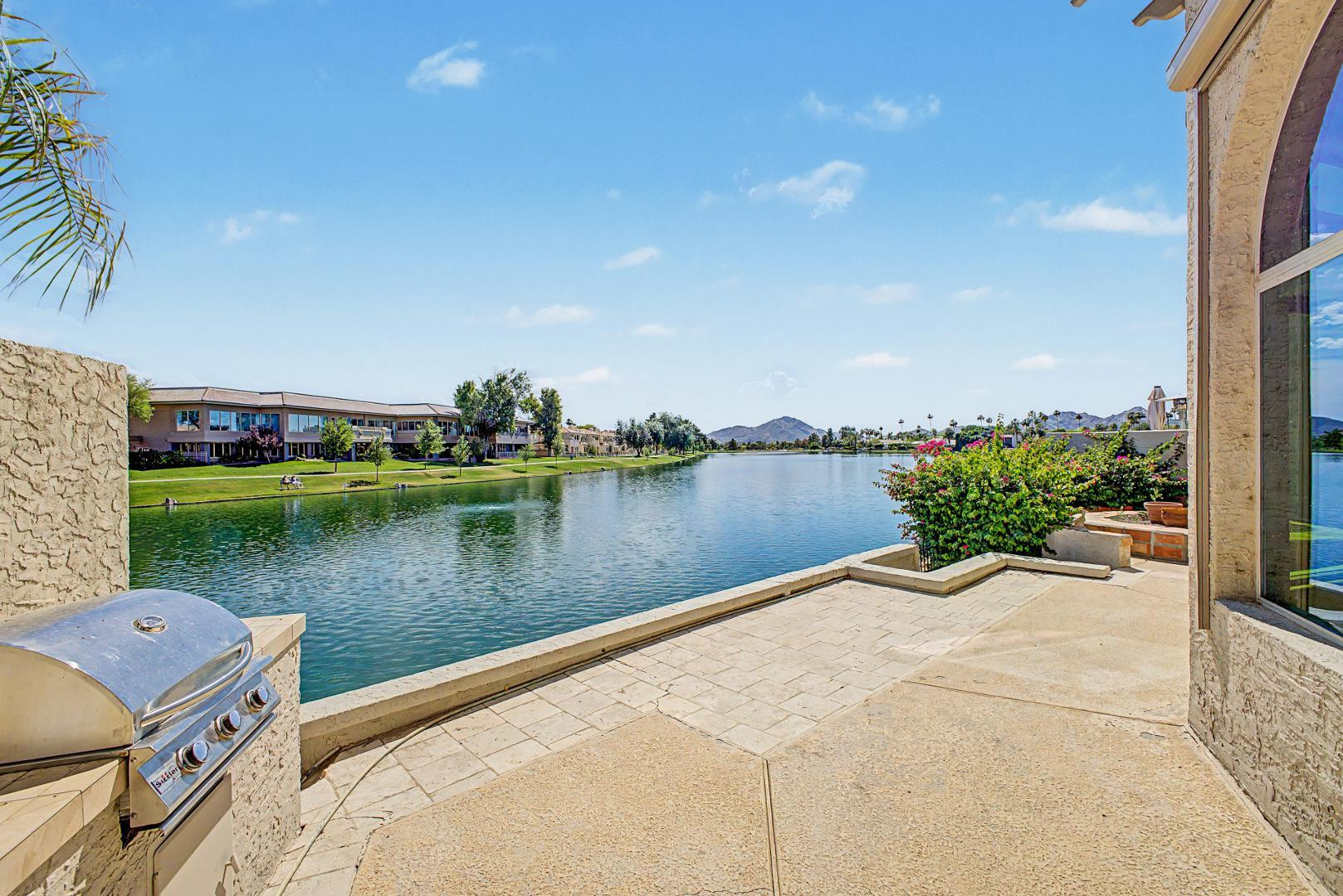 8407 E Del Camino Drive