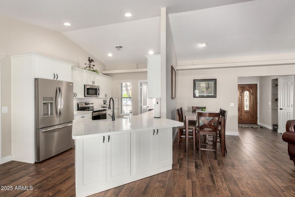 Photo of 2041 E Marquette Drive, Gilbert, AZ 85234 (MLS # 6925328)