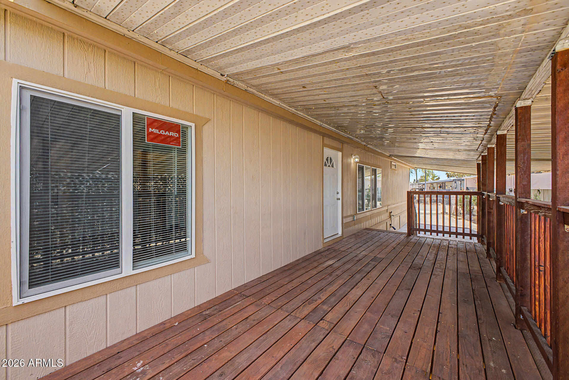 1105 N Dysart Road 16