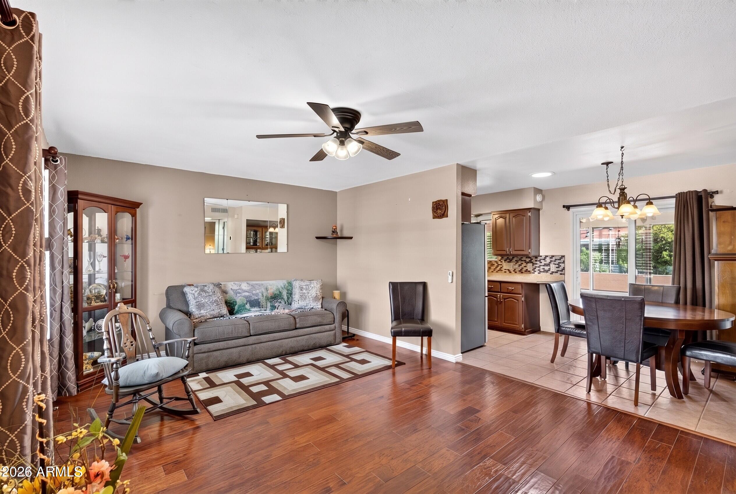 803 LEISURE WORLD --