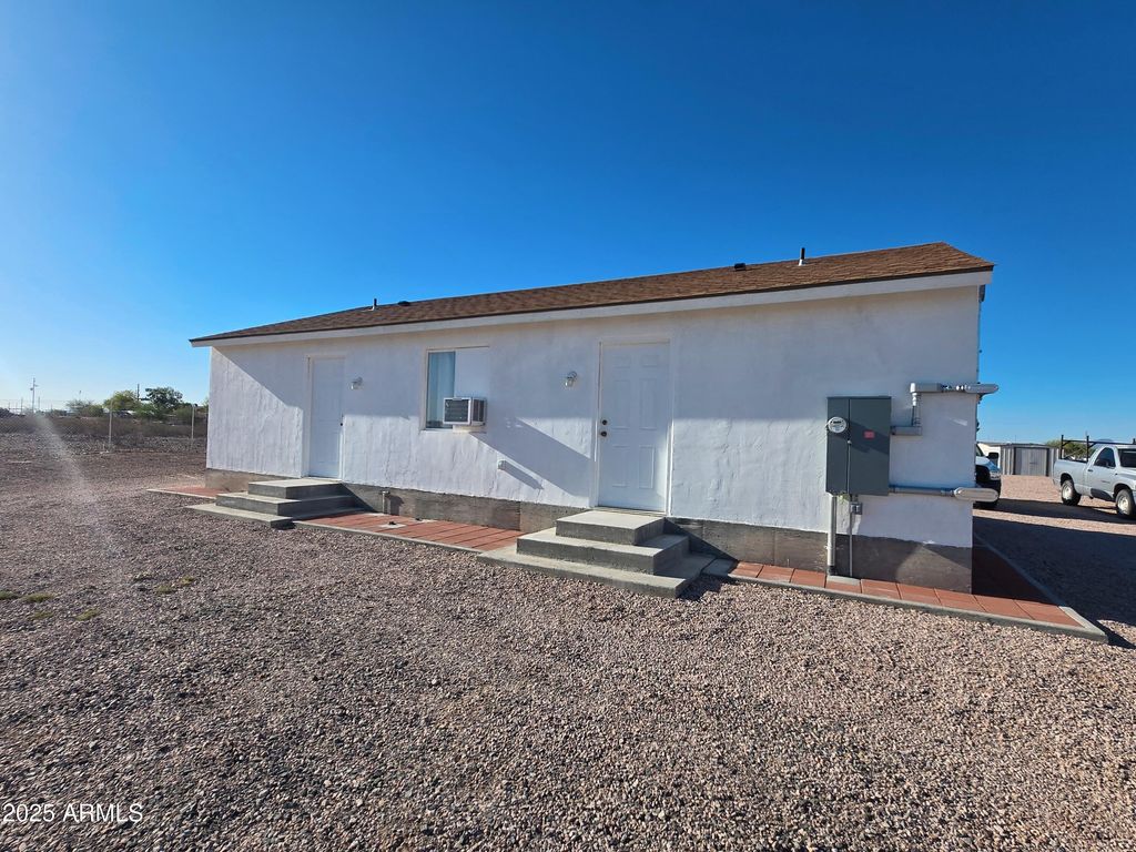 Photo of 34233 W Sahuaro Street, Tonopah, AZ 85354 (MLS # 6899369)