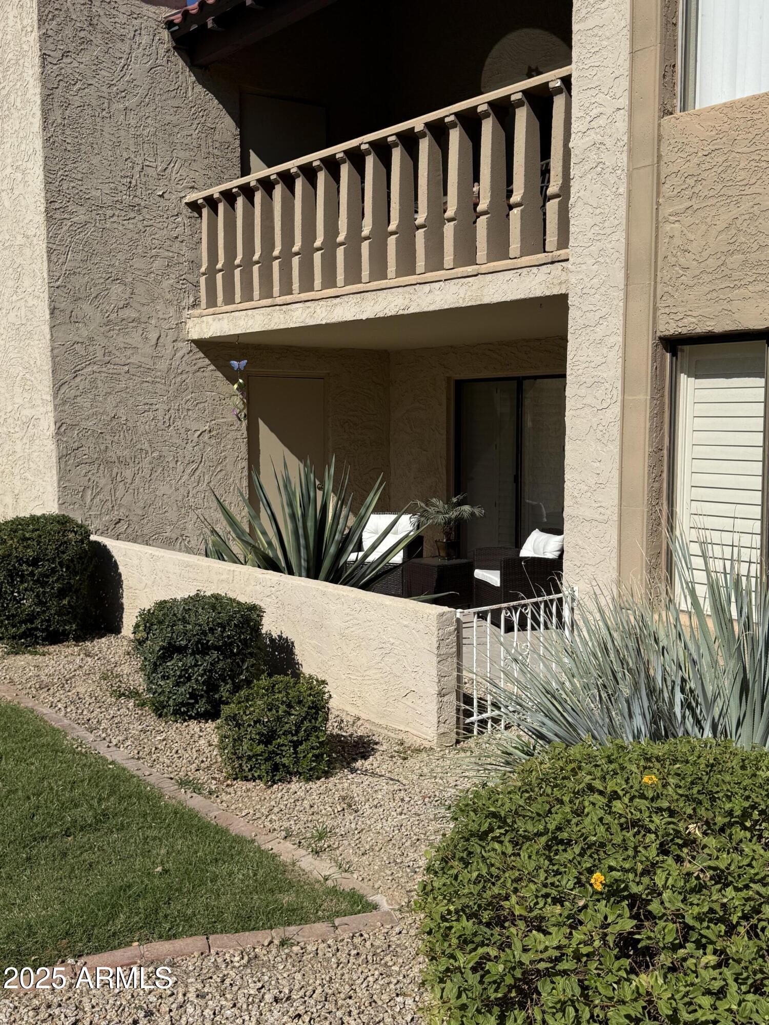 8649 E ROYAL PALM Road 104