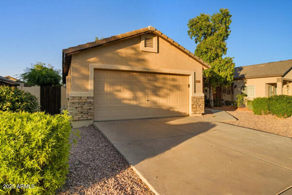 Photo of 8010 W Albert Lane, Peoria, AZ 85382 (MLS # 6916097)
