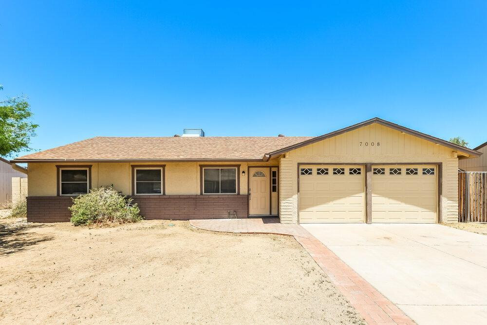 7008 W Canterbury Drive