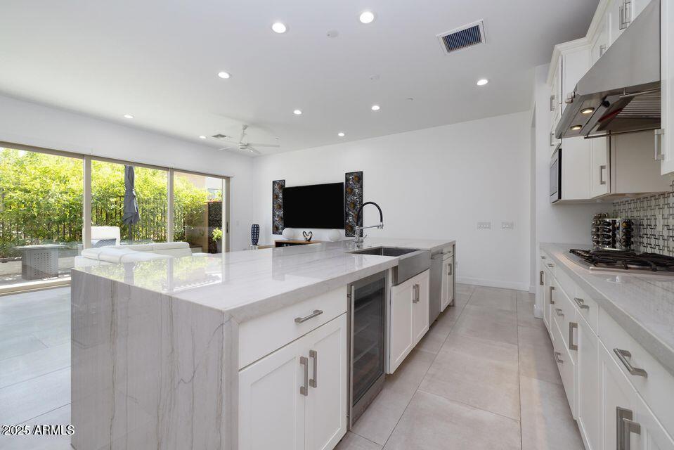 7347 E VISTA BONITA Drive