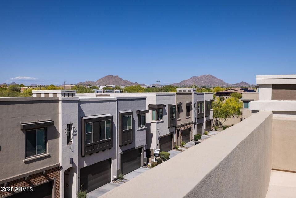 7347 E VISTA BONITA Drive
