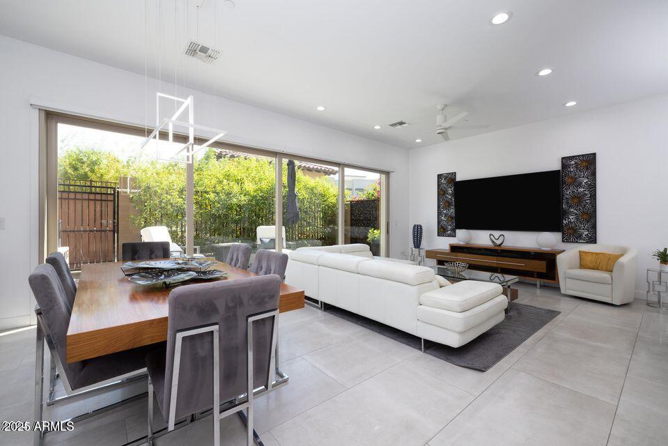 7347 E VISTA BONITA Drive
