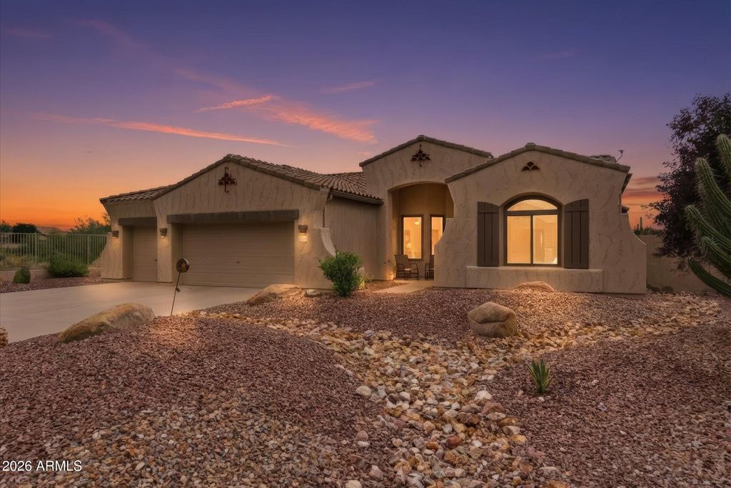 Photo of 4332 S Las Villa Way, Gold Canyon, AZ 85118 (MLS # 6986401)