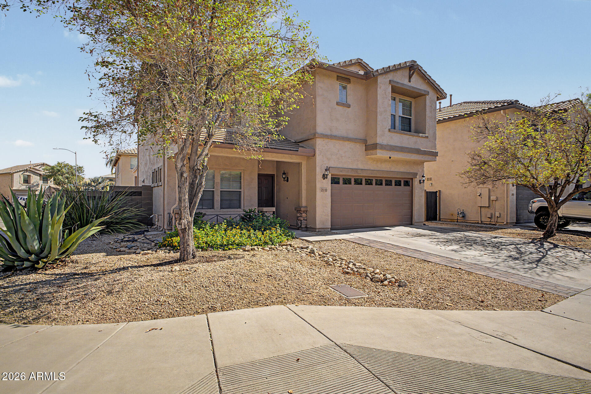 2519 W LUCIA Drive