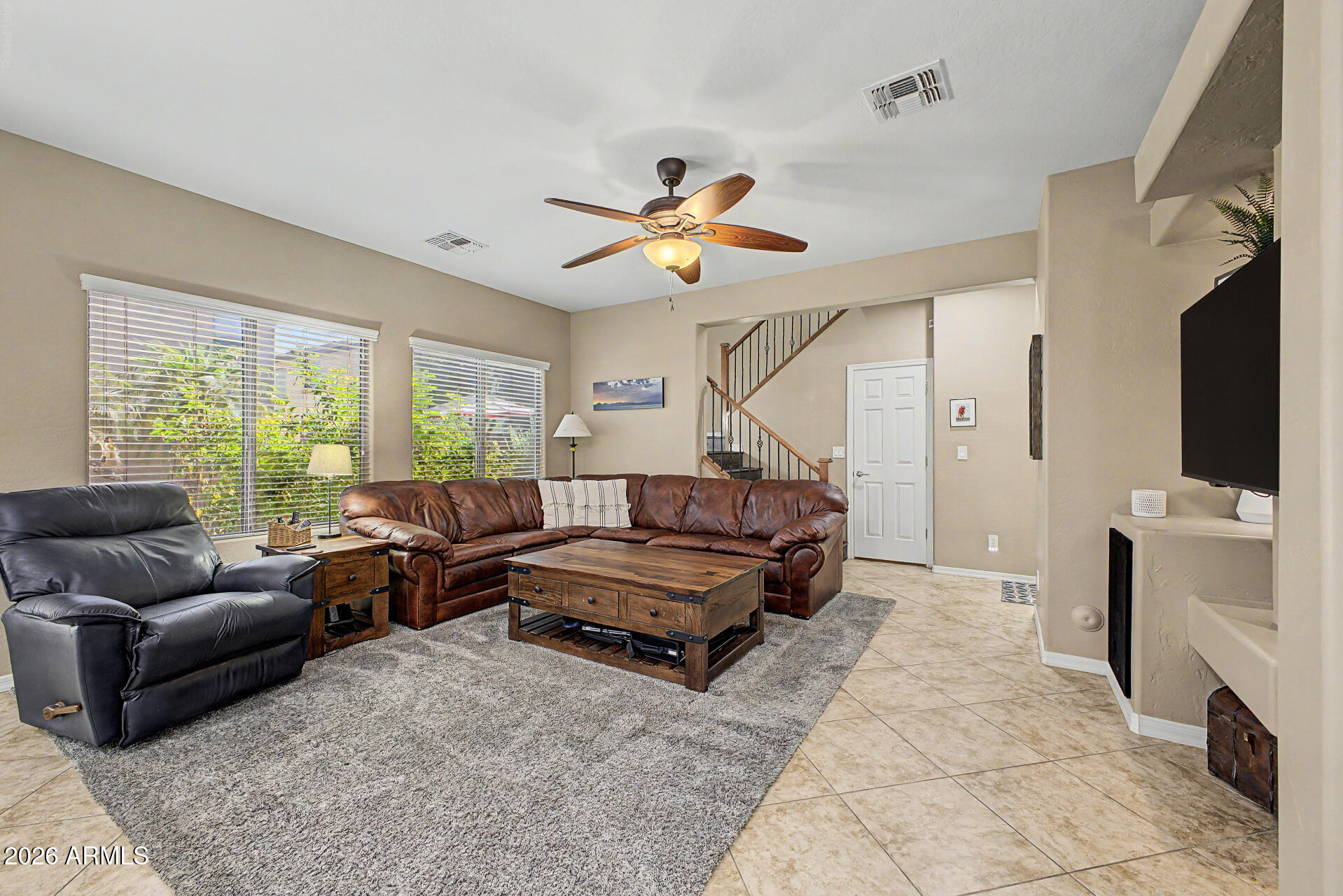 2519 W LUCIA Drive