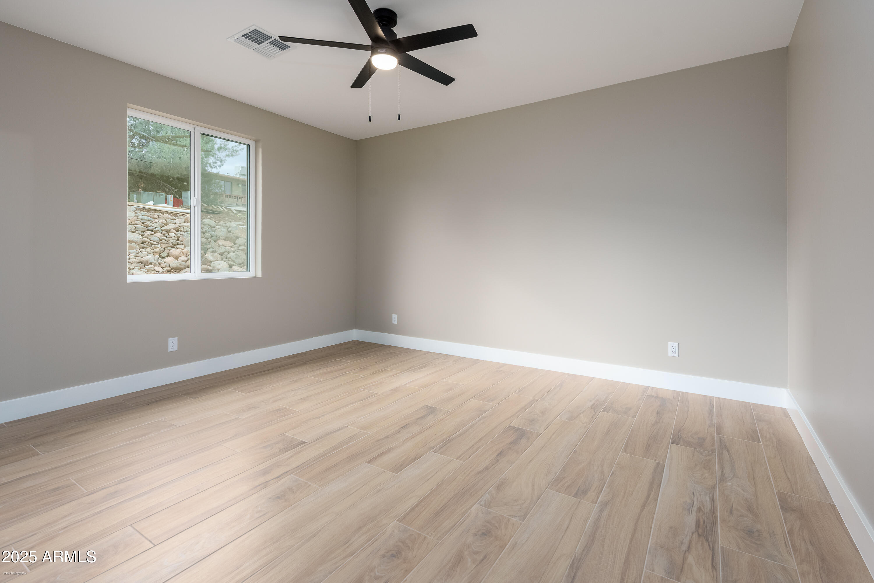 Cottonwood, Arizona 86326, United States, 3 Bedrooms Bedrooms, ,2 BathroomsBathrooms,Residential,Active,252470