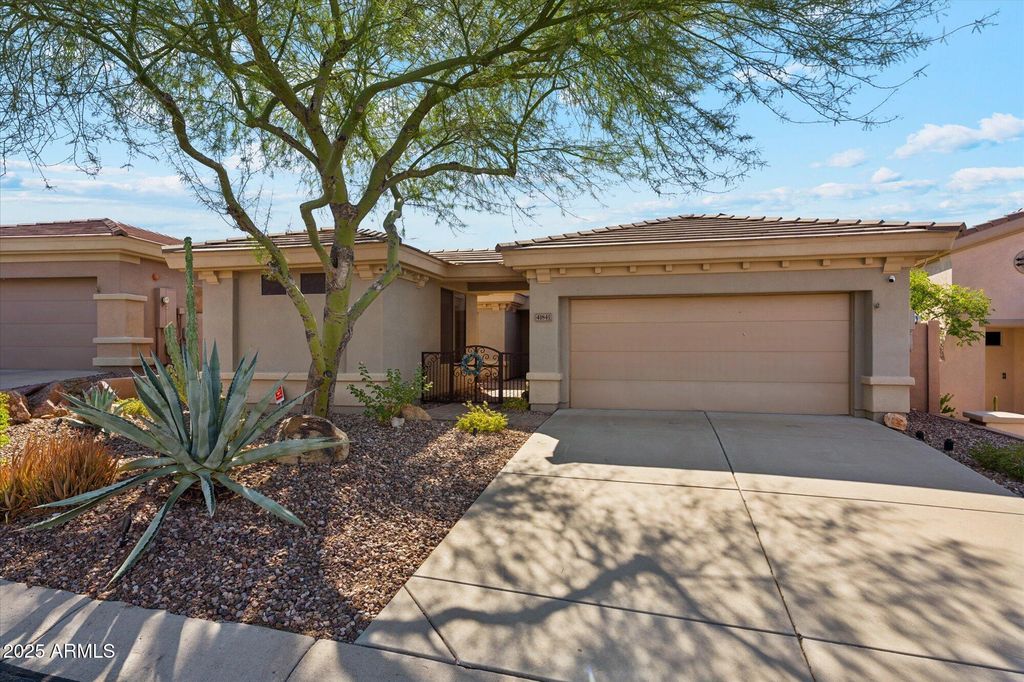 Photo of 41841 N Mill Creek Way, Anthem, AZ 85086 (MLS # 6919623)
