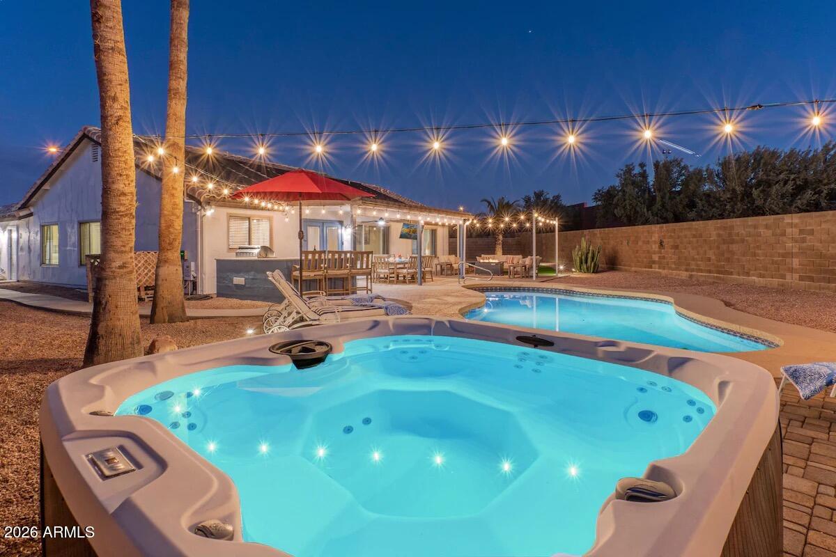 3304 N SEA PINES Circle