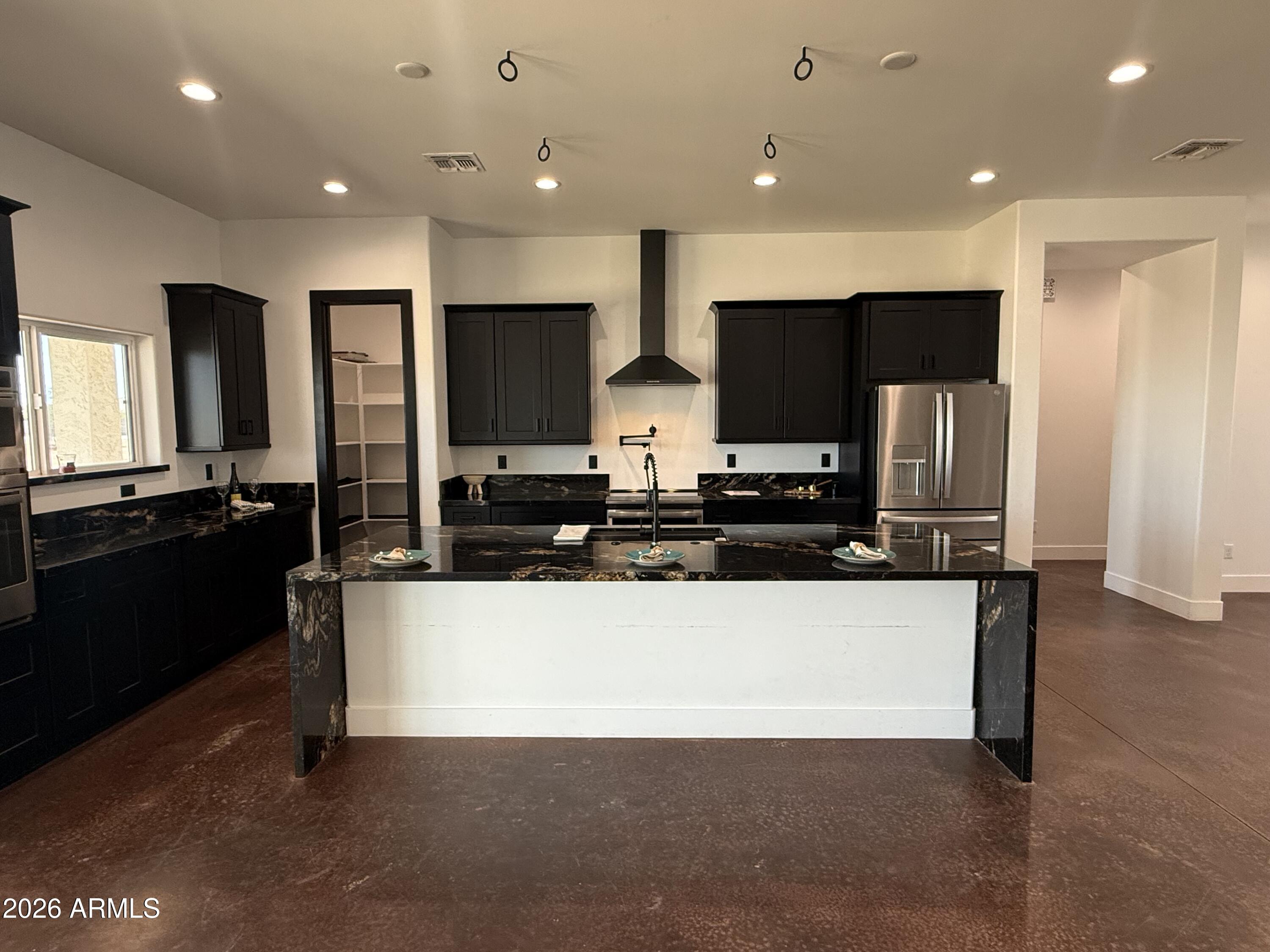 22227 W DIXILETA Drive