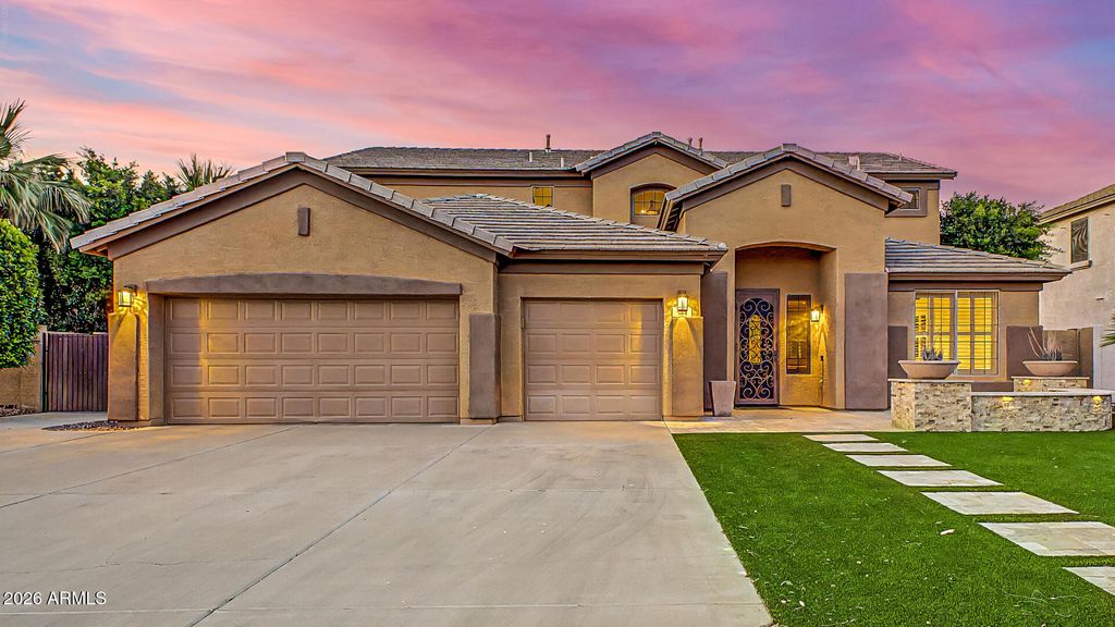 Photo of 134 E Frances Lane, Gilbert, AZ 85295 (MLS # 7021185)