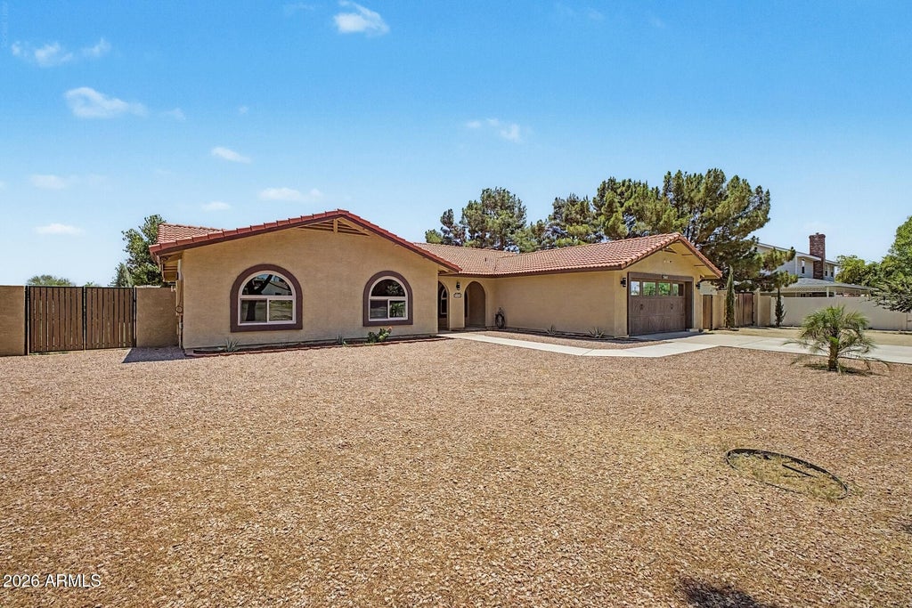 Photo of 7641 N 175th Avenue, Waddell, AZ 85355 (MLS # 7029448)