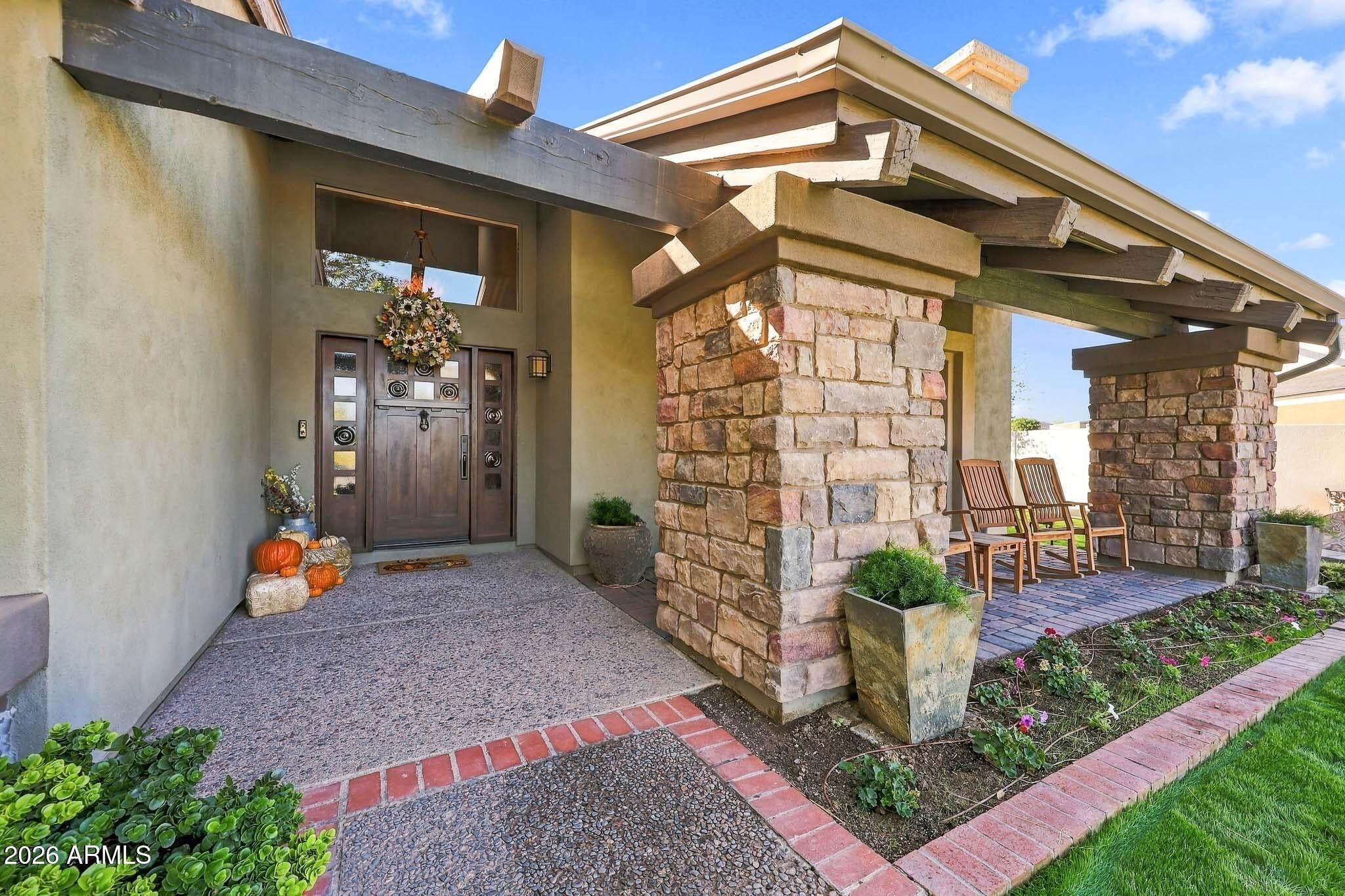 2045 N GENTRY --