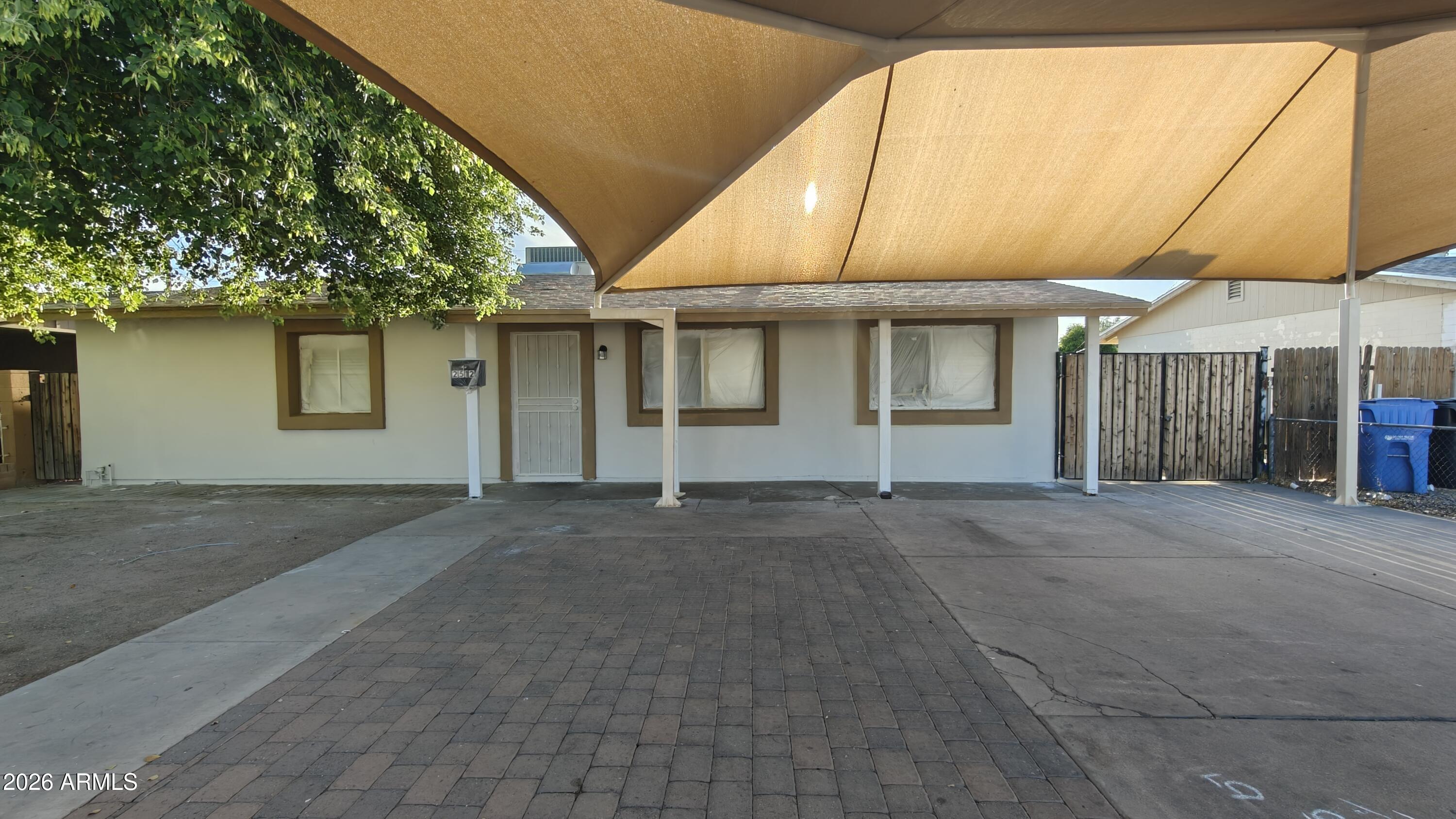 2512 N 47TH Drive