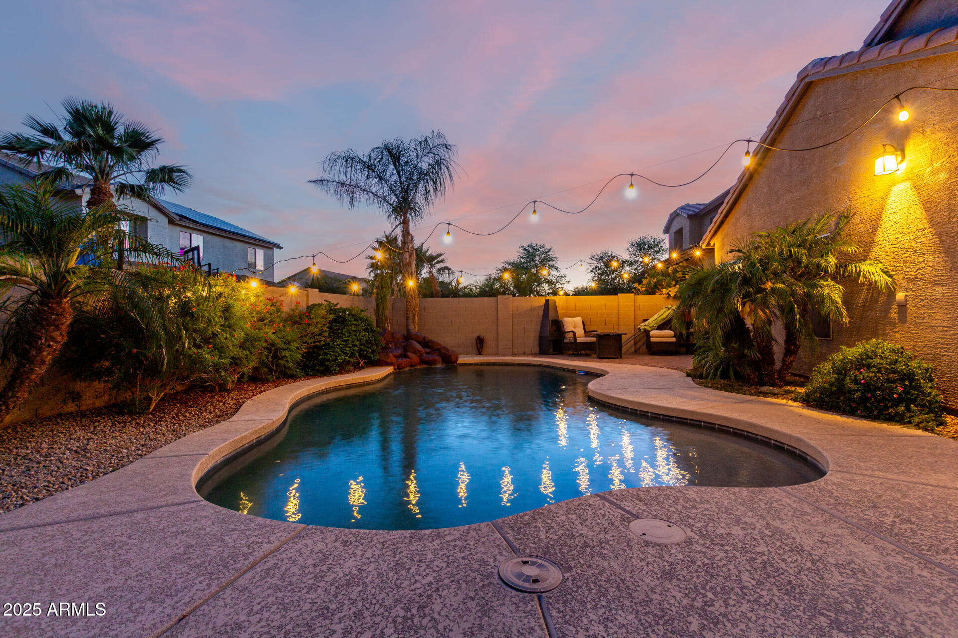 11829 W PATRICK Lane