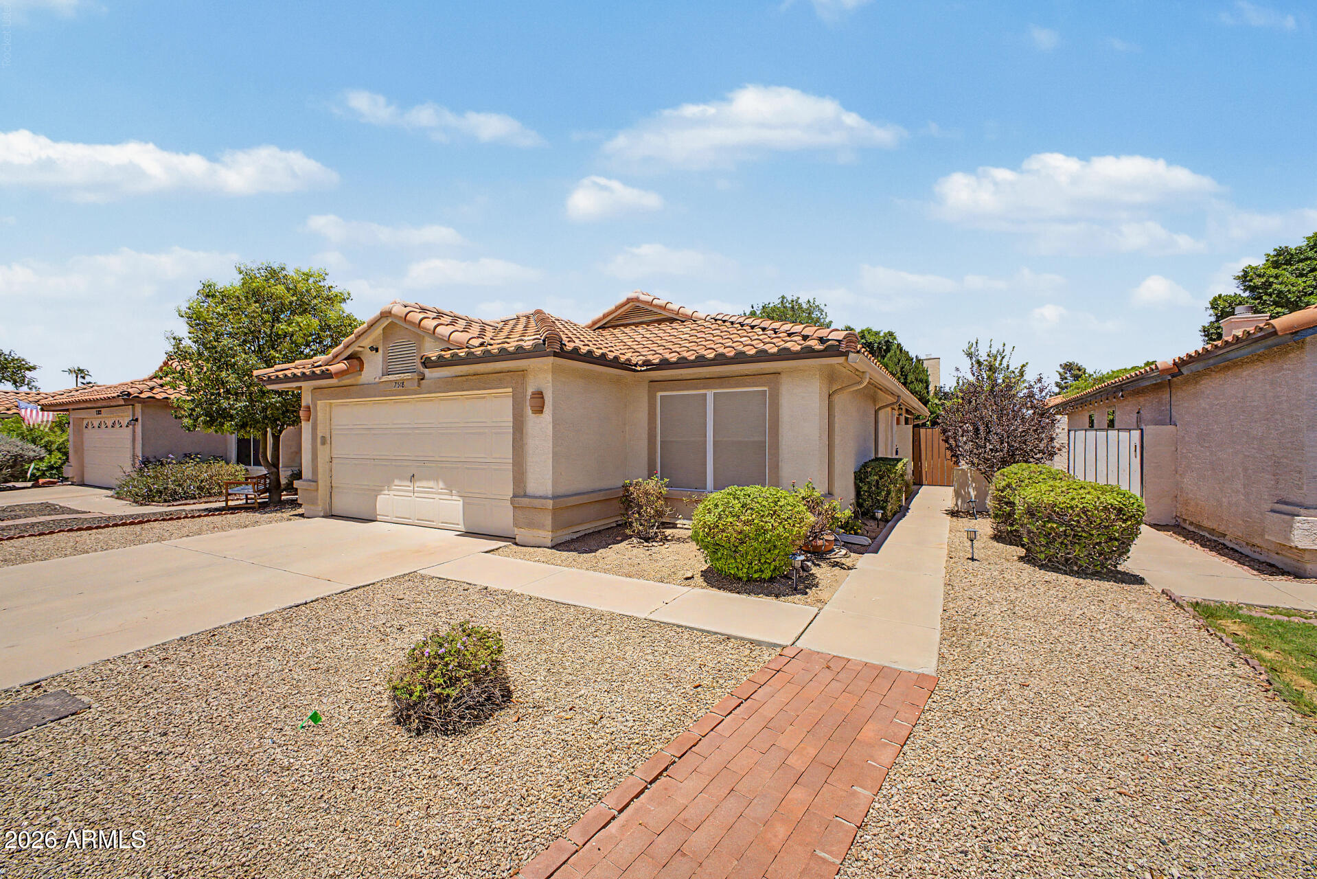 7518 W KERRY Lane