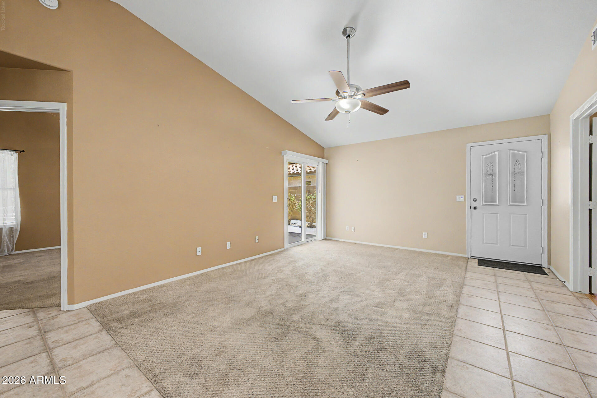 7518 W KERRY Lane