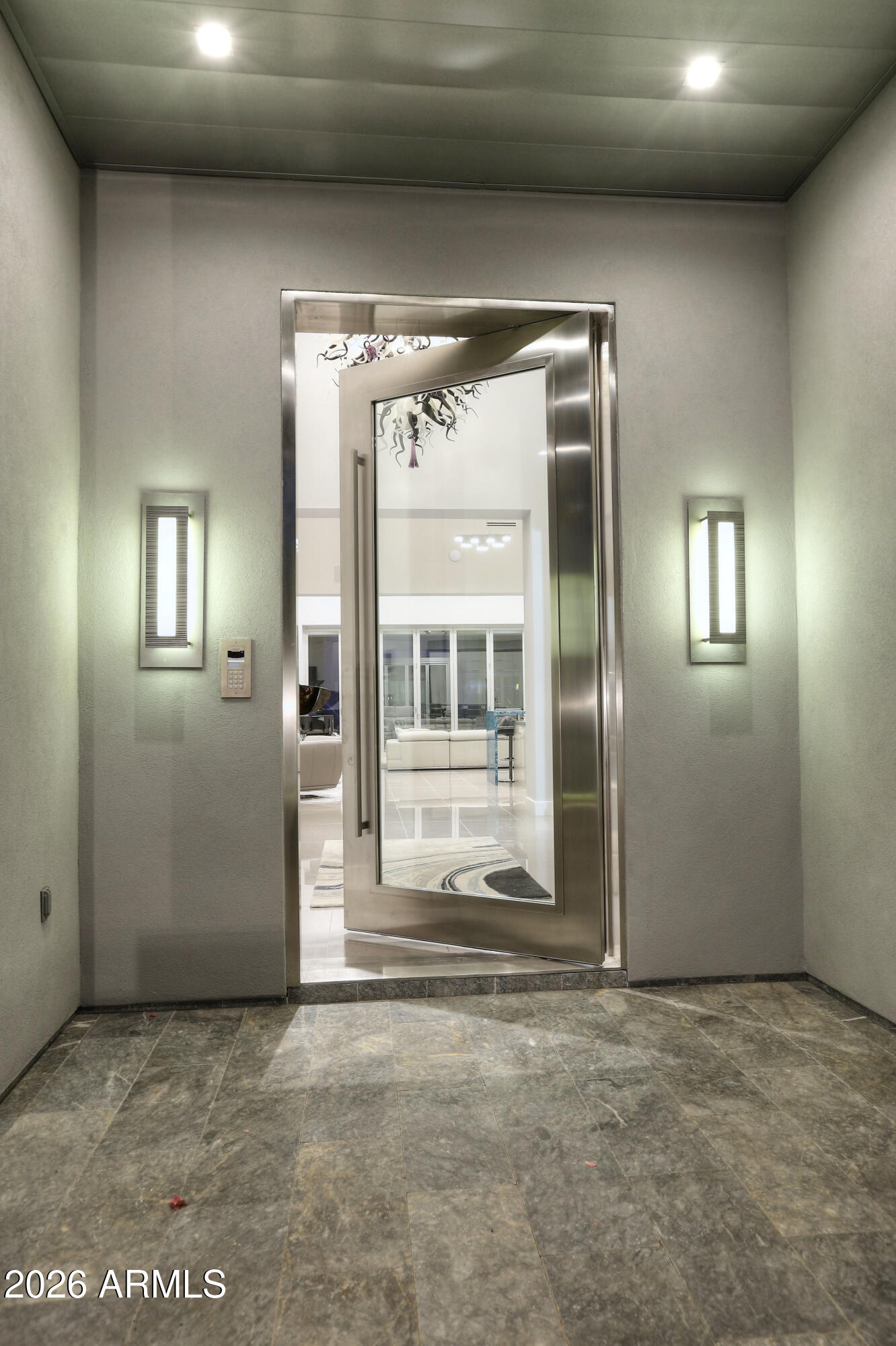 9979 E TOMS THUMB --