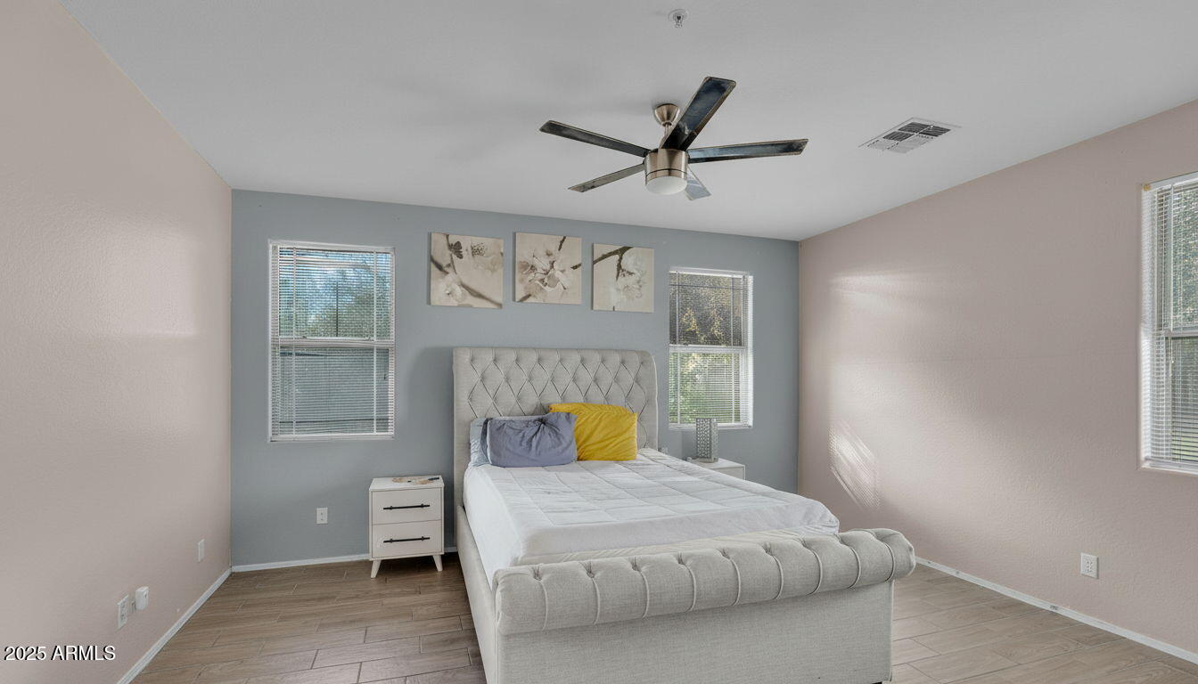 8187 W LYNWOOD Street