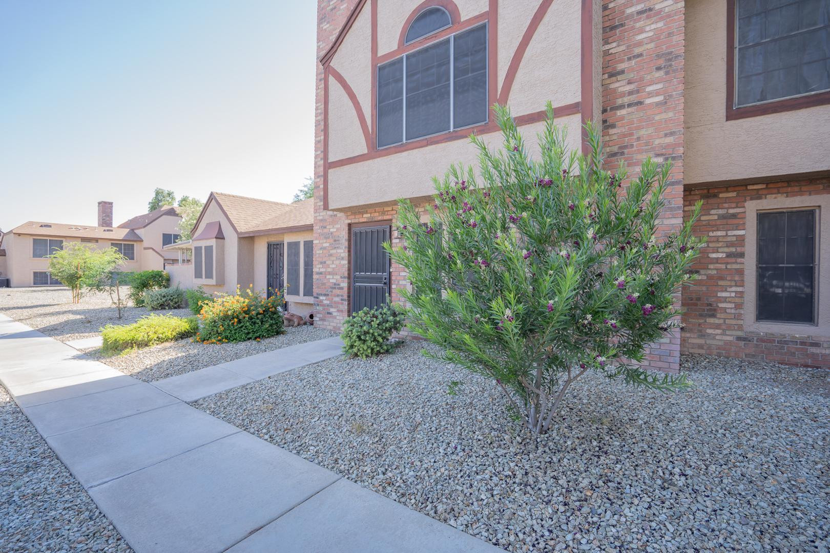 8111 W WACKER Road 70