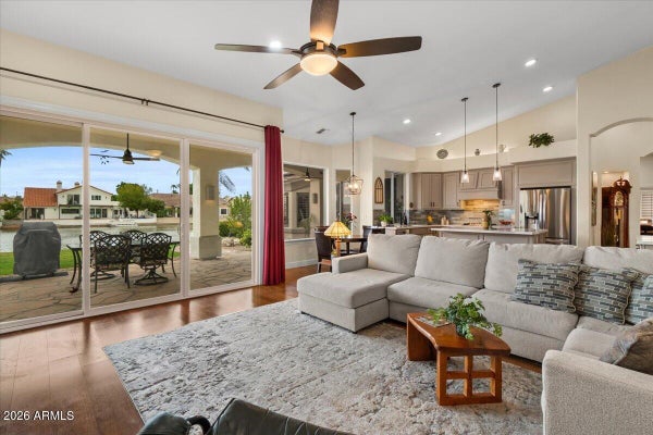 1902 E WILLOW TREE CT, GILBERT, AZ 85234 - Image e603a1b91c65d390446fb4bd0d82676f/821521165