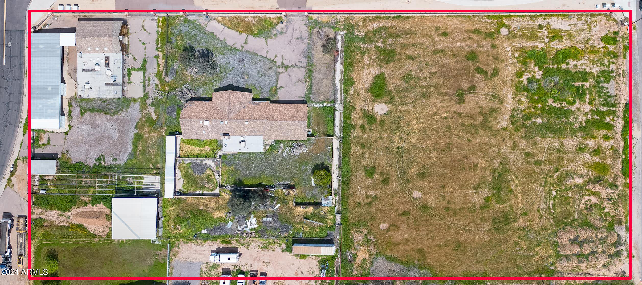 11811 E OCOTILLO Road -